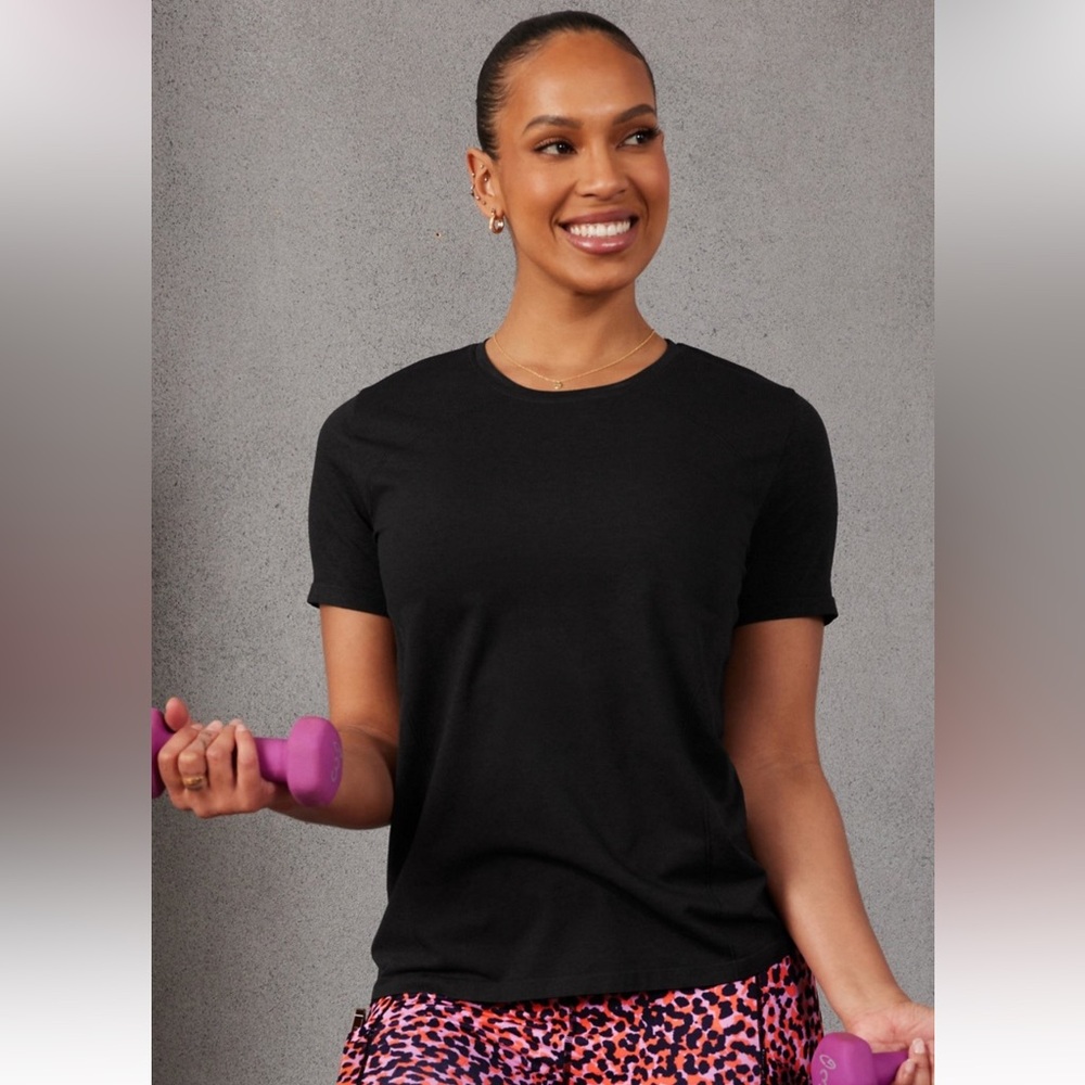 Fabletics Black Feather Tech Short-Sleeve Top